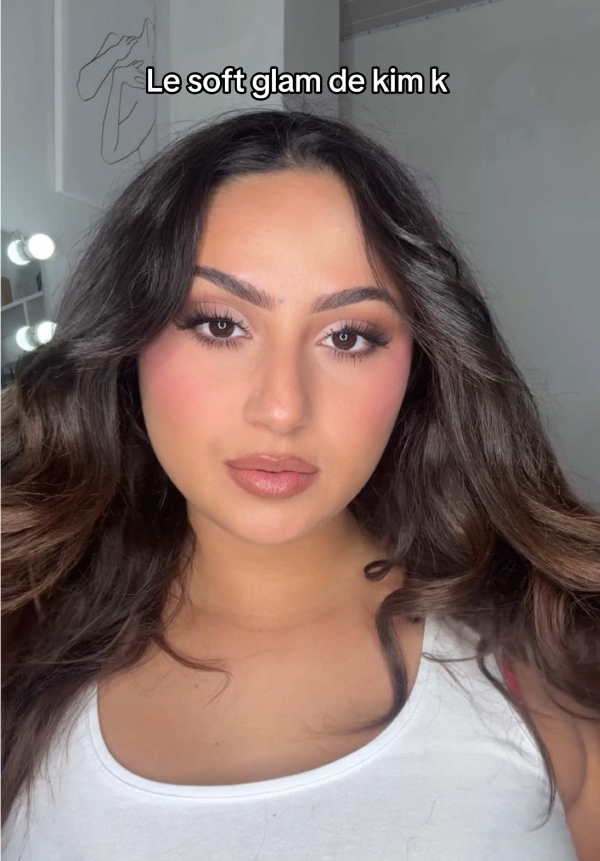 j’essaie de reproduire le soft glam de @Kim Kardashian 