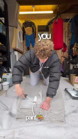 Why are these my favourite jeans ever now? Episode 38 of “you don’t need mine to dress well” #fashion #ukdiy #ukfashion #DIY #painting 