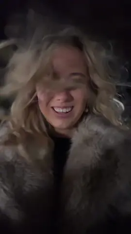 the most perfect tik tok ever #fyp #paris #windy #france #eiffeltower 