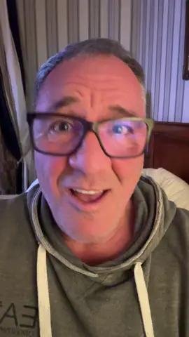 Borna înfundată ✌️😂😂#nelsonmondialu #nelsonromanu #omuldefonta @Nelson Audiență @Bonda Liana Teodora @Pompieru cu ranga @Modena-vraja mobilei @🏆V L A D🏆 @BSG Amanet & Exchange @ReVibe Coffee @💎 P A M 🥇🏆 @Omuldefonta 🍳 @Coltul Tau De Rai 