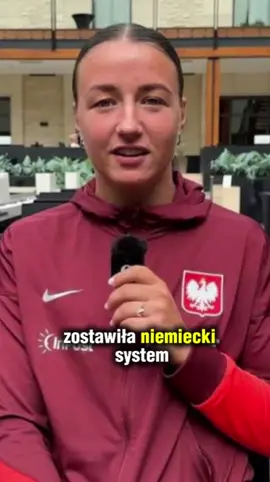 Zostawiła Niemcy dla piłkarskiej reprezentacji Polski. 