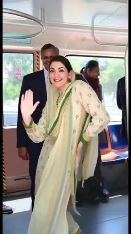 #plzunfrezemyaccount #tiktokviral #music #funny #viral 