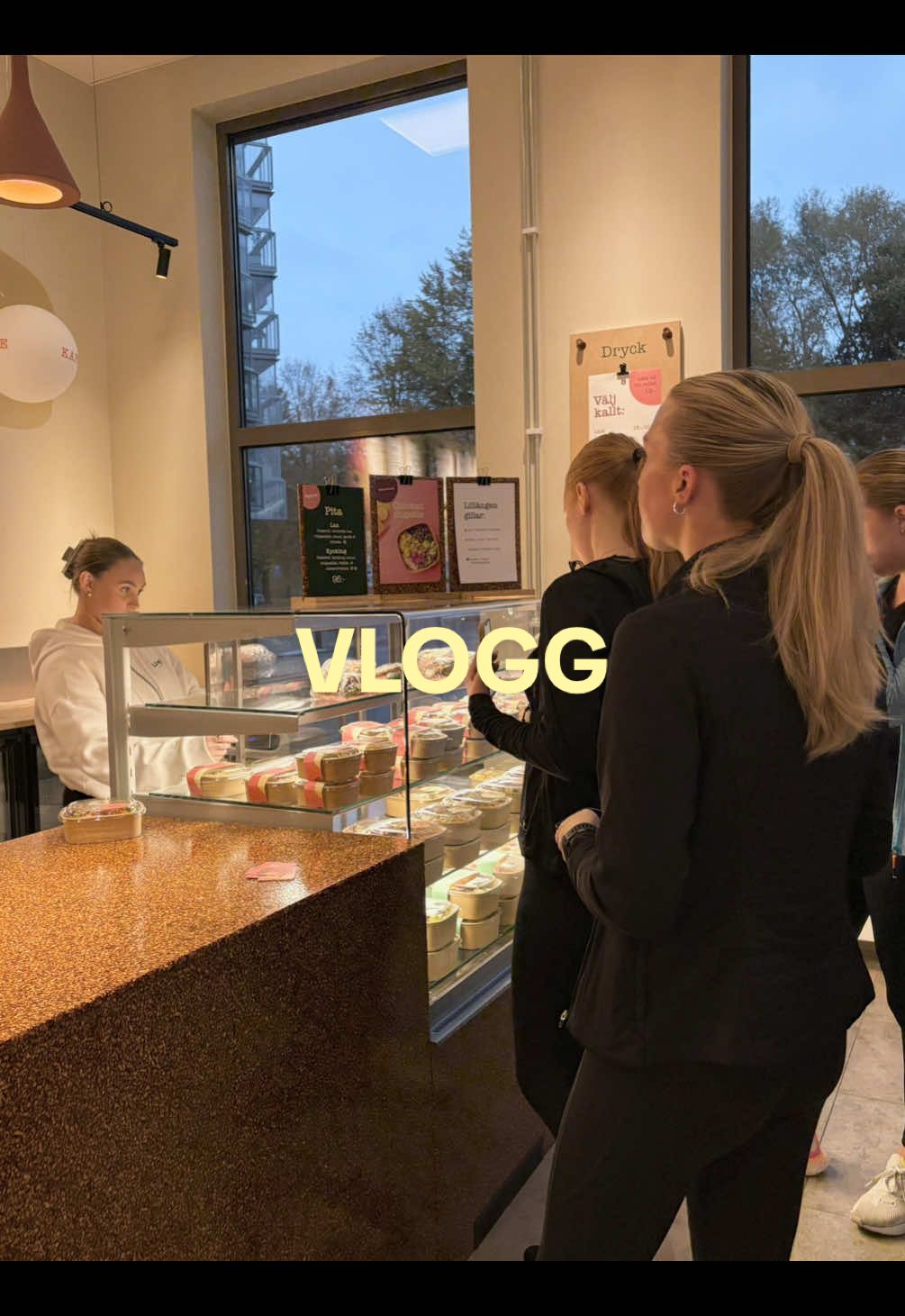 Om du bor i Karlstad, in och följ!  @Karlstadrunclub  🏃🏽‍♀️‍➡️🩷 #endagimitliv #runclub #fyp #vlogg #löpning 