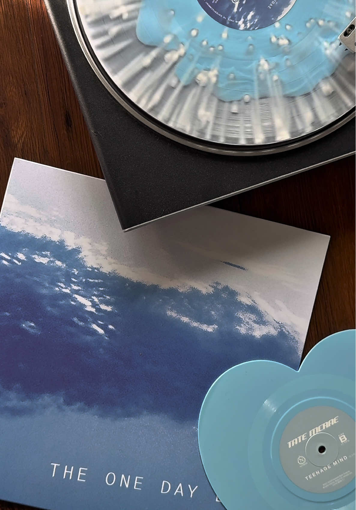 unboxing our stunning Tate McRae “The One Day LP” VV Exclusive 🩵 #tatemcrae #theonedaylp #vinyl 
