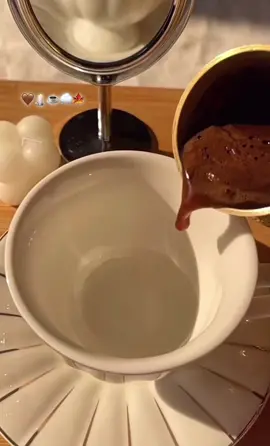 عشقي فصل الخريف والهدوء 😴🕯️🍁🌨️#قهوة_المساء #مساء_السعاده #fypシ゚viral🖤tiktok #اكسبلوررر #لايك_متابعه_حركة_الاكسبلور❤🦋explorer 