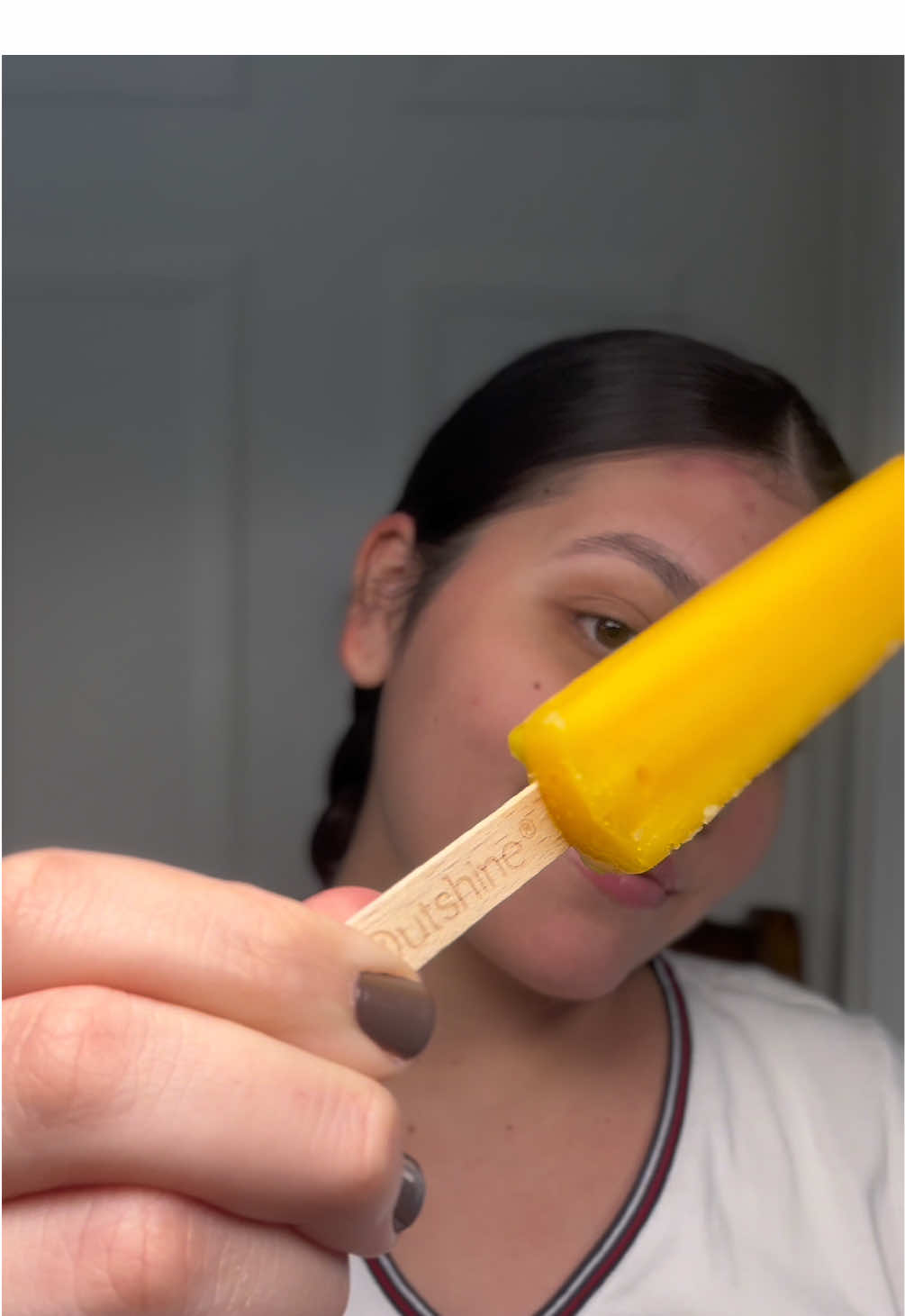 Fui por unas cositas al súper y terminé trayendo estos Outshine Mini Pops 😋🥭🍉refrescantes y deliciosos ☀️. #frozenfruitbars #outshinesnacktime @Outshine Snacks 