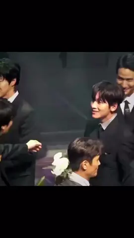 ya ampun mereka bertemu akhirnya yg akur syg demi aku 😆😆🫣🫣🫣🫣 #leeminho  #jichangwook  #aktorkorea  #promoseruweekend 