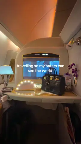 🌎✨💋
