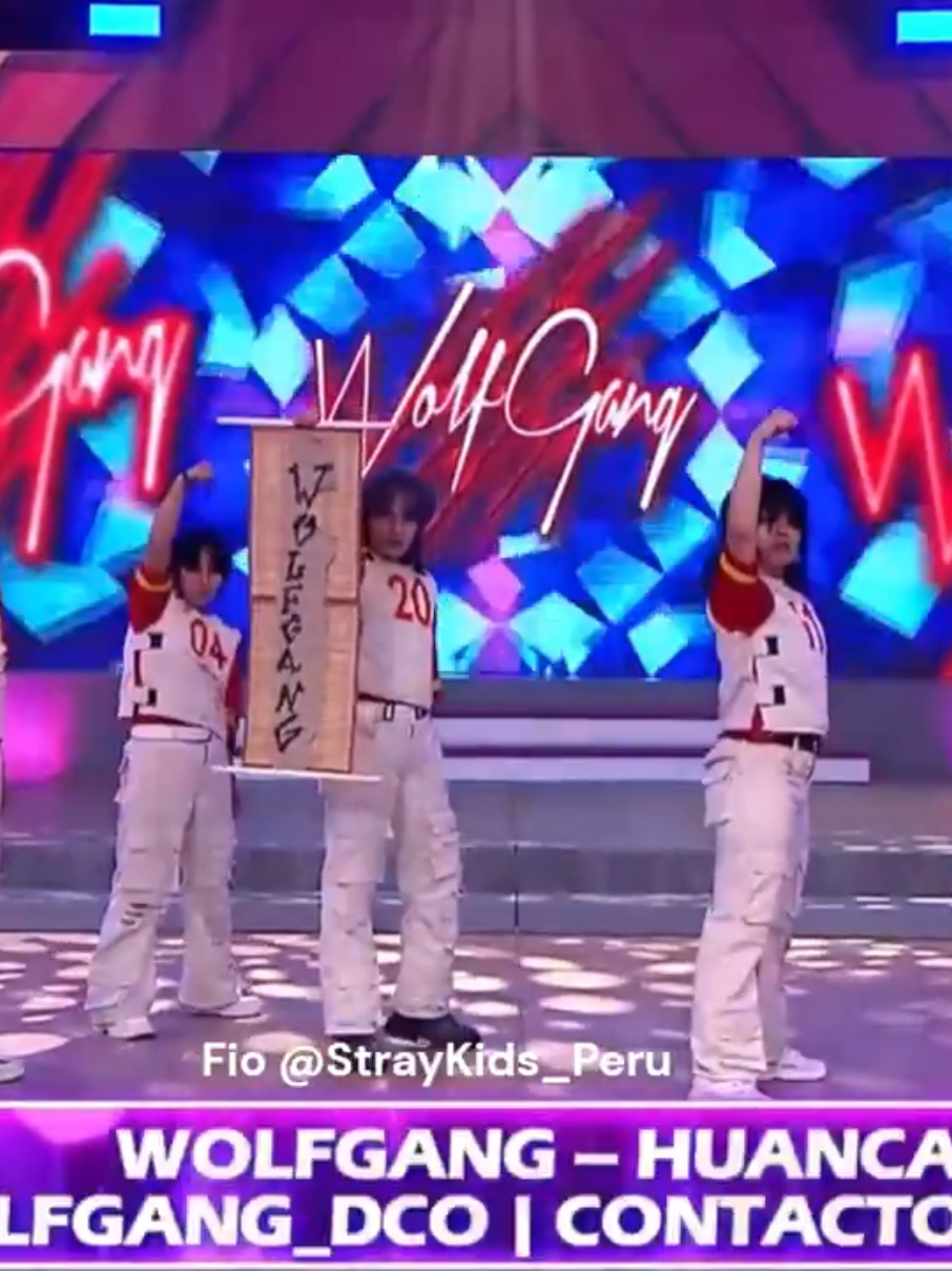 STAY 💗 HOY EN EL PROGRAMA DE AMÉRICA TV @Mande quien mande  PRESENTARON UN DANCE COVER DE STRAY KIDS🥰 @Stray Kids   @wolfgang_dco  de Huancayo presentó Victory Song y JJAM 💗 #StrayKids #skz #KPop #peru 