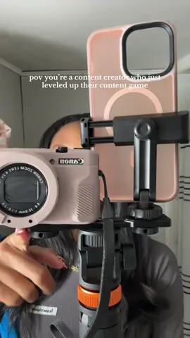 Don’t wait for 2026 to level up your content skills 😅  #neewer #phonemount #tripod #contentcreator #musthaves 
