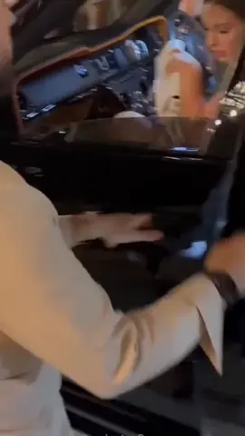 carros luxuosos 🚗🚗🚗  #viraltiktok #foryoupage #fyyy #luxuosos #foryou  carros luxuosos 🚗🚗