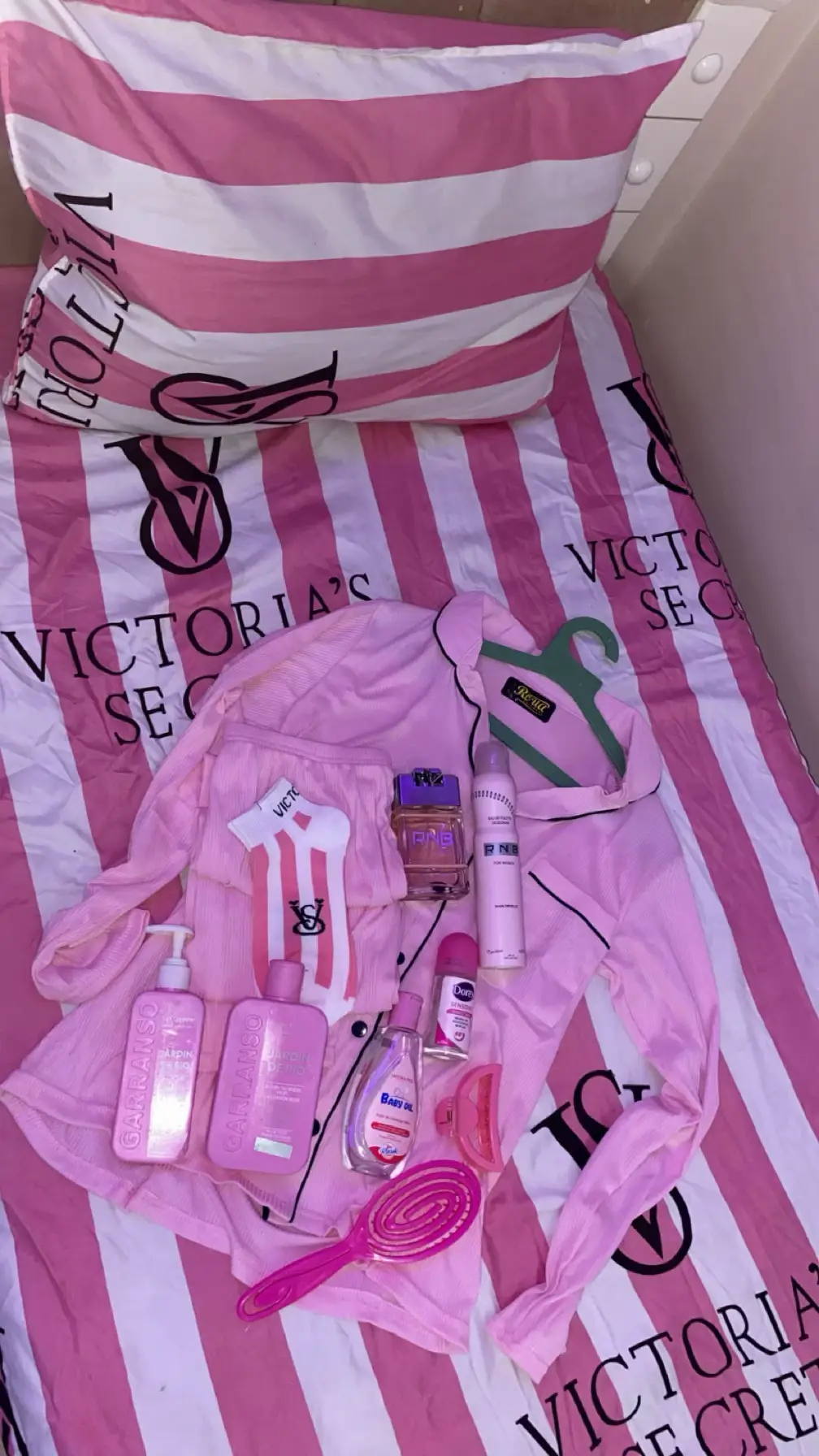 نفسيتي وهي تشوفني اعالج  فيها بدوش وبيجامة جديدة وسكينكير💄💄🩷💗🌸