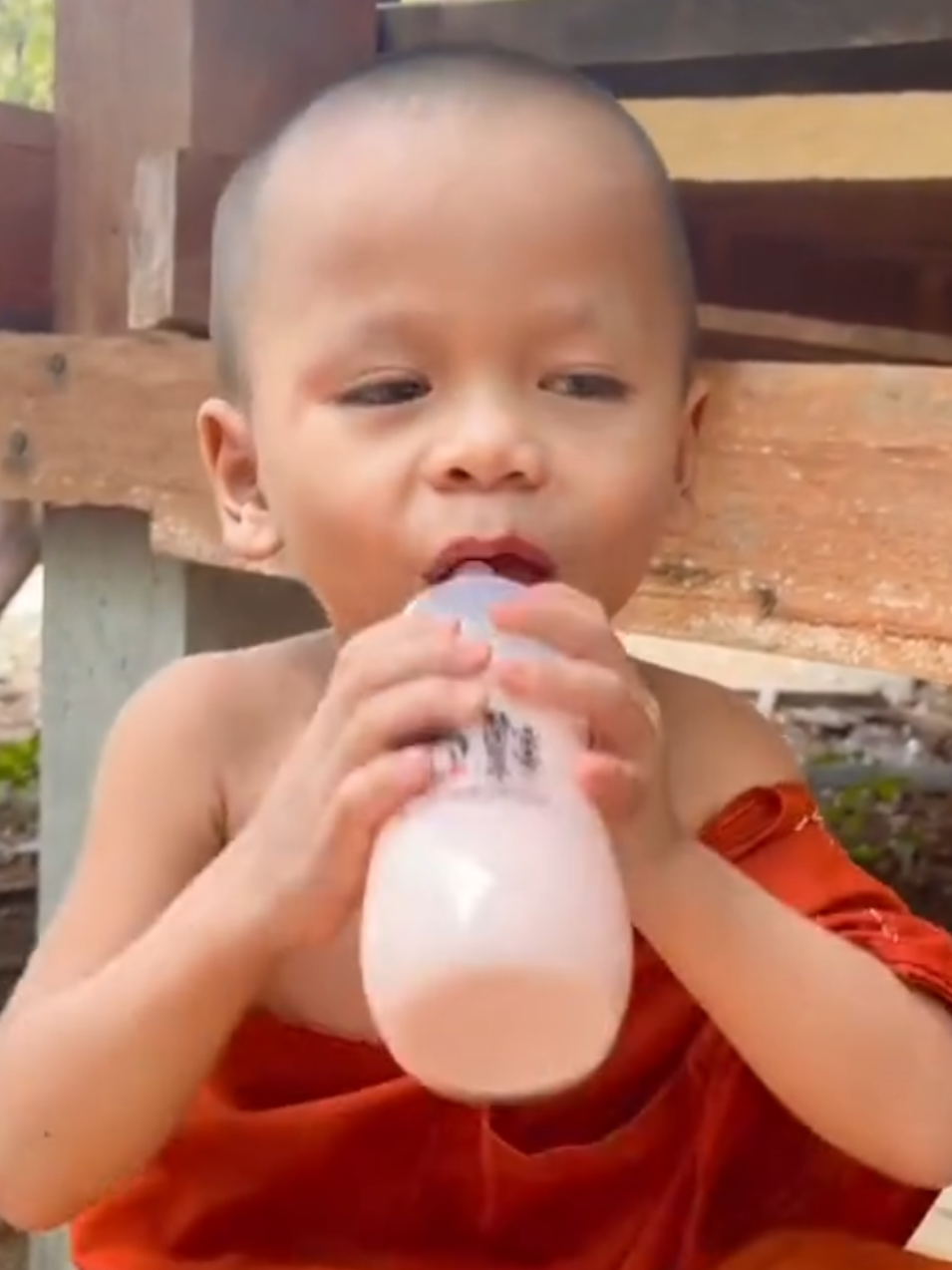 සඳට වඩා එළියයි මගේ අම්මා #Amma #අම්මා #SelfControl #DhammaTV #ThankYou 