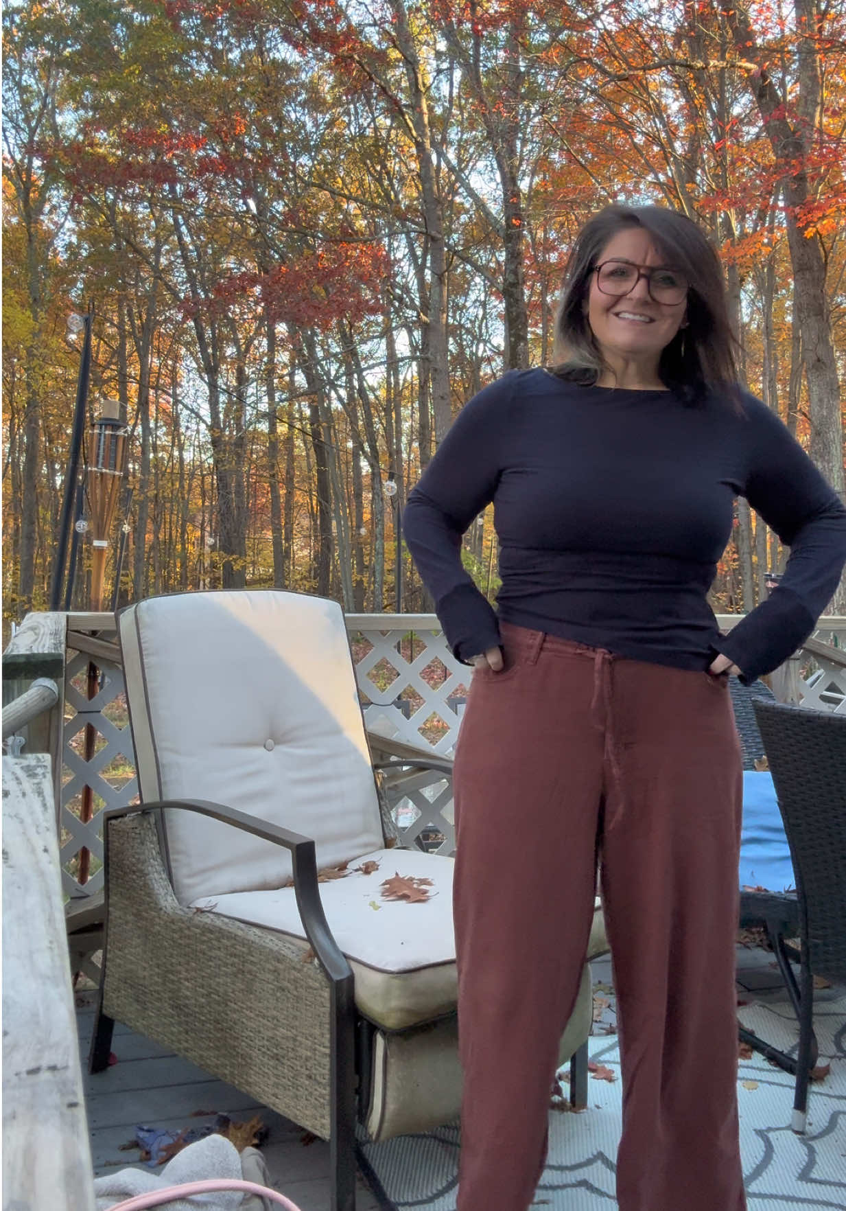 Work ‘fit 💁🏻‍♀️ . . . #OOTD #style #over40 #grwm #beauty 