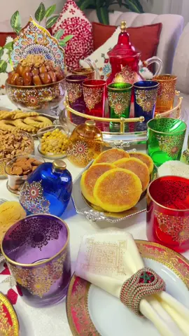 تقديم عراضة مغربية 