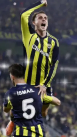 Fenerbahçe, UEFA Avrupa Ligi 3. hafta maçında VfB Stuttgart’ı Kerem Aktürkoğlu’nun (P) attığı golle 1-0 yendi ve puanını 6’ya yükseltti. Sakatlıktan dönen oyuncumuz Jhon Duran oyuna sonradan girdi.  #sporseverlertv  @sporseverlertv #fenerbahçe  #futbol  #uefa  #avrupaligi  