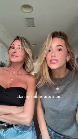 Momma knows best 😉 #momdaughter #fyp #MomsofTikTok 