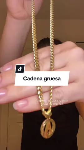 #jewerly #eslaboncubano #initialnecklace #goldnecklaces #aidy_hdez 