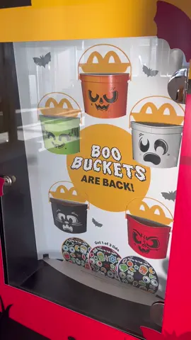Boo Buckets are back at McDonald’s for a limited time!🎃👻🍬 #mcdonalds #happymeal #boobucket #toys #halloween 