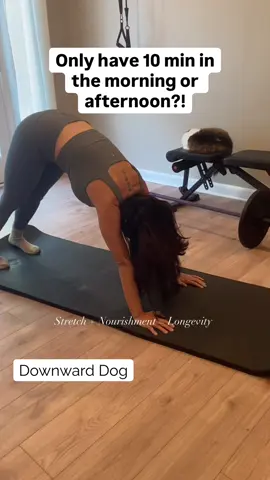 Only have 10 minutes? ⏰ Take 5 to move your body and 5 to nourish it. 💪 @earthchimp plant based chocolate protein powder blends smooth and zero bloat (rare for plant-based!). I usually lean towards whey and grass-fed, but this one is really good. No chalky aftertaste, just clean ingredients, probiotics, and organic superfoods that actually taste GOOD. 🥤✨ Whether it’s a morning stretch or a mid-day reset, fueling your body with quality protein supports hormones, and longevity especially as we age. 🌿 Use code MCWELLNESS for 10% off (valid until Nov 23). Link in bio. #stretchbreak #morningroutine #movementmatters #earthchimp #proteinshake      