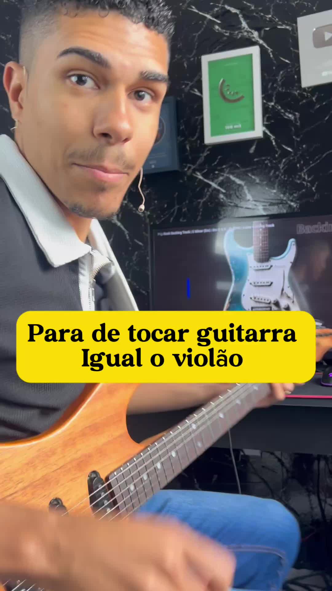 PARA DE TOCAR GUITARRA IGUAL VIOLÃO