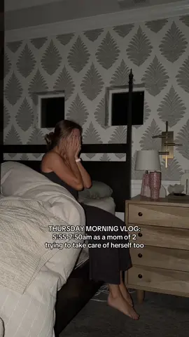 Anyone else feel like it's impossible not to snooze their alarm at least once? I've gotten in a bad habit 😂😂 #morningvlog #morningroutine #morningvibes #MomsofTikTok #momworkoutathome 