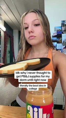 never too grown for a PB&J #fyp #college #collegelife #collegefood #collegehack #pbandjelly #peanutbutterjelly #peanutbutter @Jif @Welch's Shop #real #dormlife #dormhack 