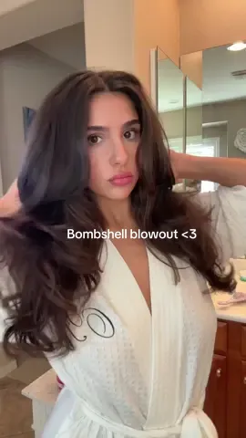 Call me Queen of the Dyson  #blowoututorial #hairstyle #blowouthair #vsfashionshow 