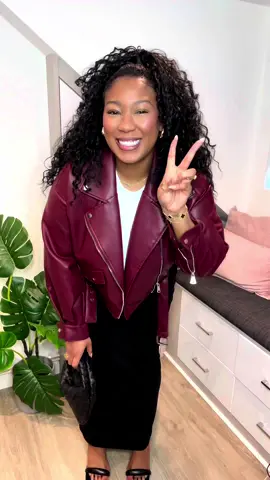 Fall GRWM may fave jacket is back in stock 💛💛 #easyoutfits #falloutfits #outfitformulas #plussizeoutfit 