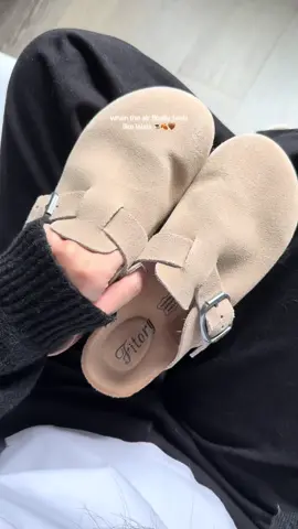 the perfect slip on shoes for the fall 🤎#clogs #fallshoes #clogshoes #fallfashion #fitory @FITORY 
