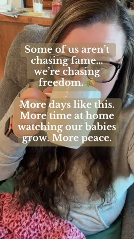 This is the dream — and we’re building it one day at a time. 🤎 #WorkingMama #StayAtHomeMomGoals #WorkFromPhone #DigitalMarketing #MomHustle 