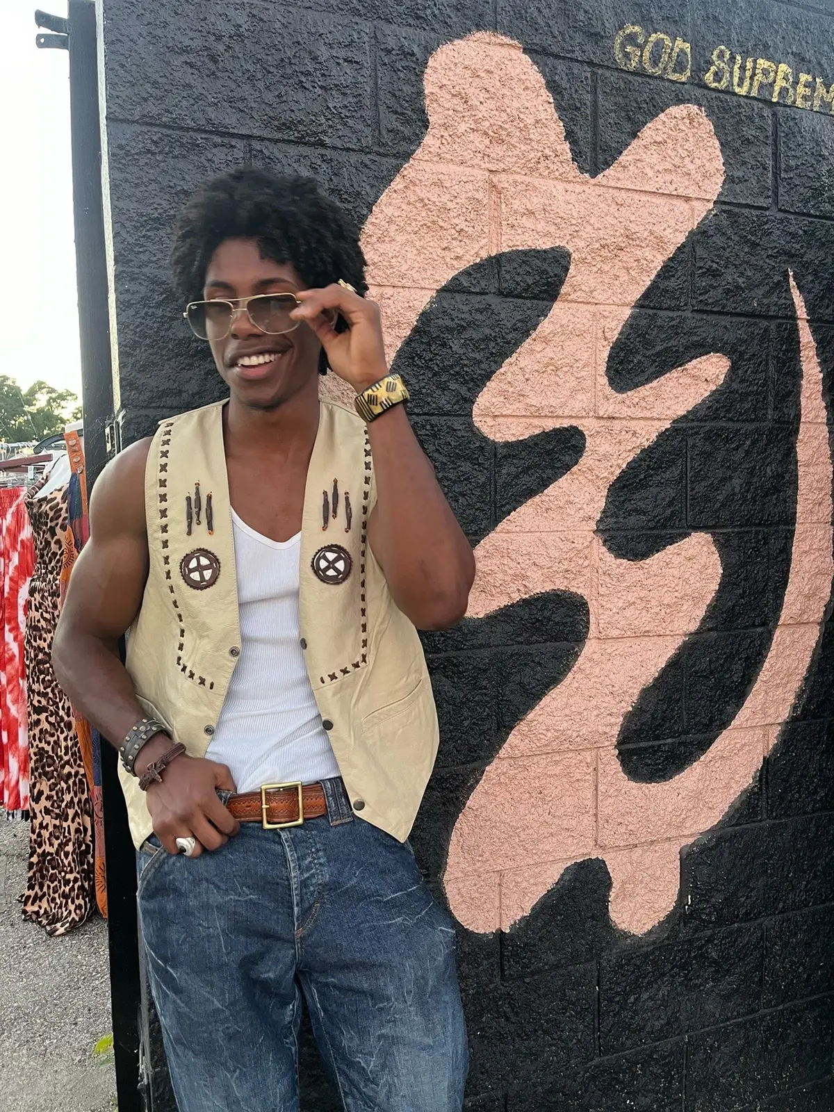 Great food, great music, and great company. Gotta love being surrounded by my brothers and sisters just enjoying our culture #soulfood #losangeles #blackandproud 