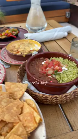 gorgeous rooftop place in austin, tx😍✨ #restaurant #dinner #mexicanfood #foryoupage #travel 