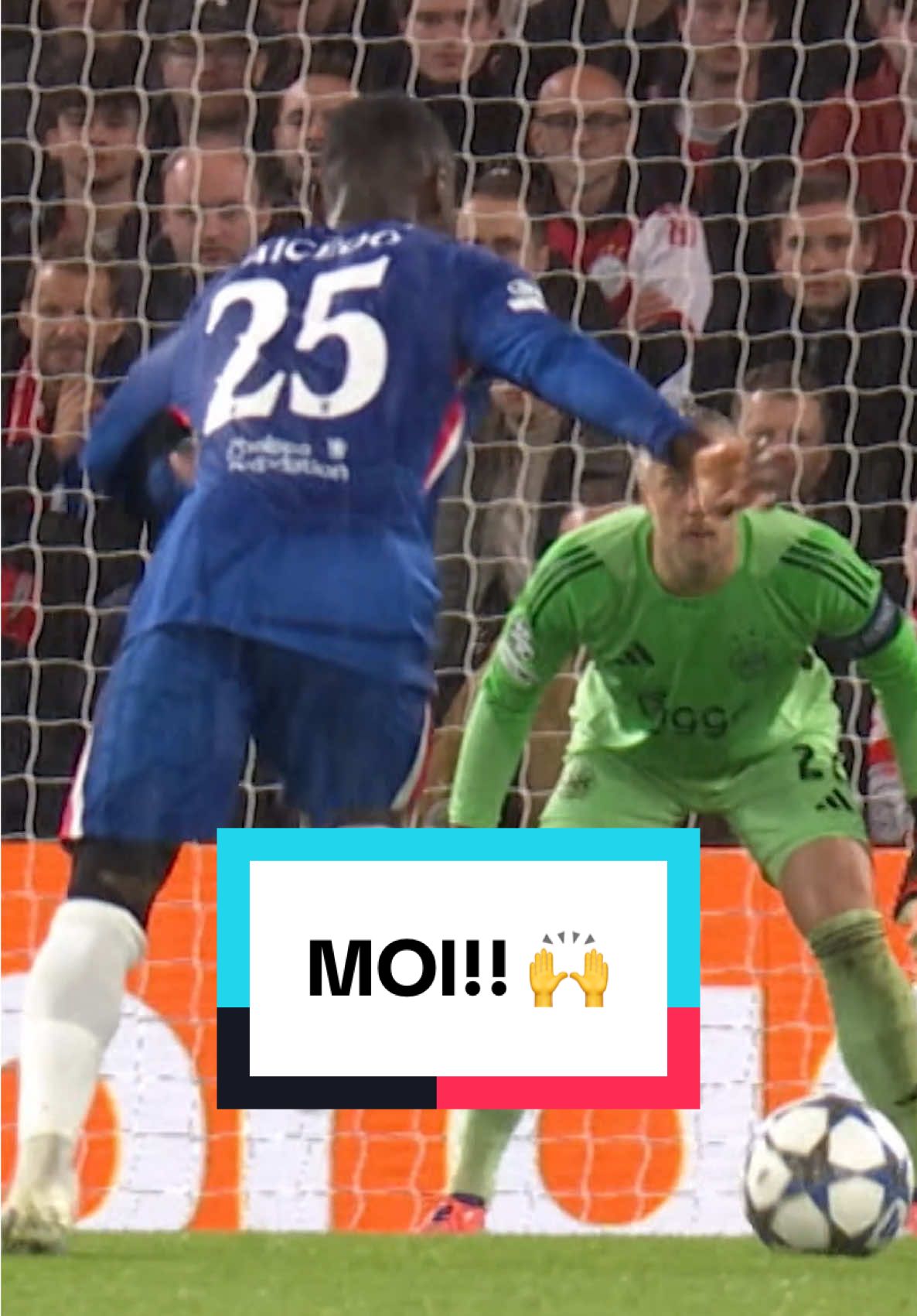 Moi from range = 🥅 #ChelseaFC #CFC #UCL 
