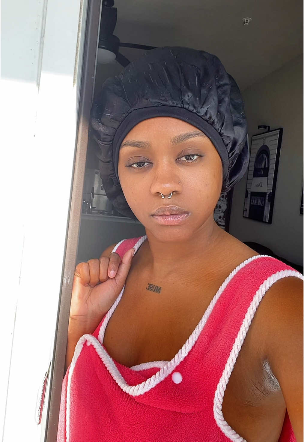 Reading is definitely hot 🥵  #tiktokshop #fyp #wlw #blackgirlmakeup #group7 