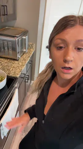 How to make the perfect breakfast burritos to last two months! #mealprep #breakfastburritos #sahm 