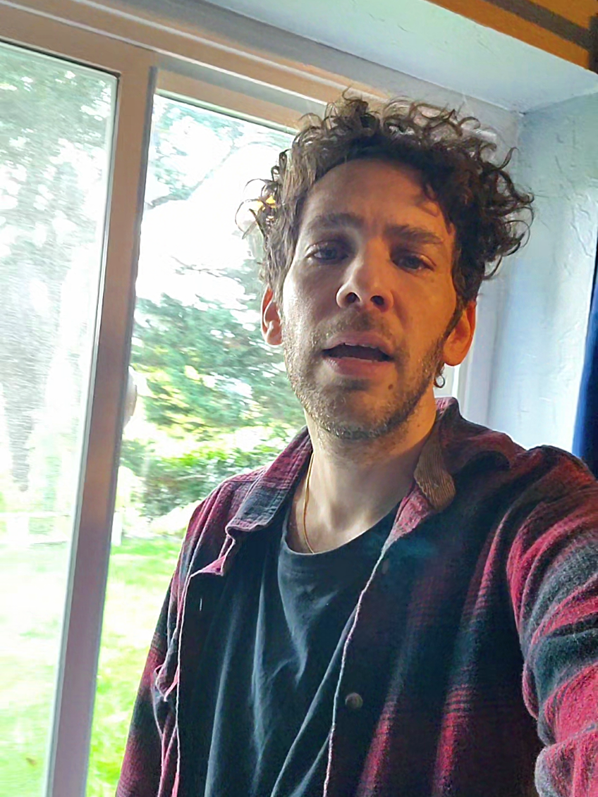 I respond to each and every comment. thank you #musictok #alternativerock #altrock #upcomingartist #smallartist 