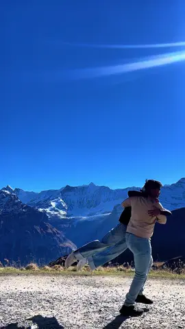 Honeymoonin’ #switzerland #maldives #honeymoon #couplestrip 