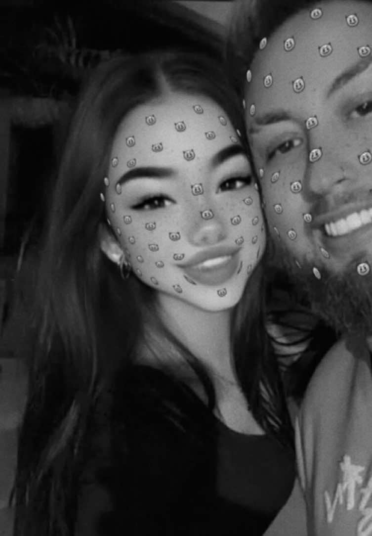 Gent vcs estão passando vergonha falando “ela só é uma criança “meus amore só eh um edit da vick ,e eu acho que vses são meio burrinhos né,pq da pra perceber que só eh edit #valen #fyp #viral @valenn 