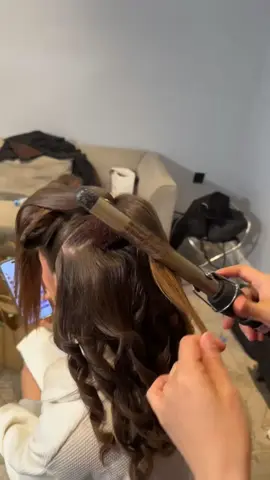 #ويفي_شعر_تساريح #تساريح_عرايس_موضة_فاشن_ازياء_تسريح #تسريحة_أنيقة_ومميزة🔥 #تساريح_ملكية #ترندات_تيك_توك 