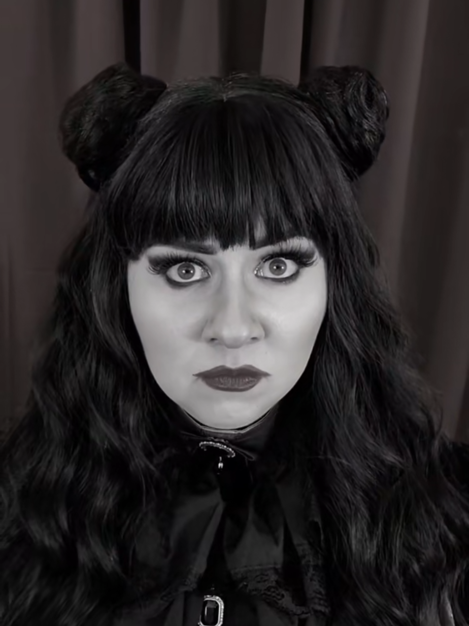 Use your special voice ladies 🦇 #fyp #whatwedointheshadows  #cosplay #funny #Nadja 