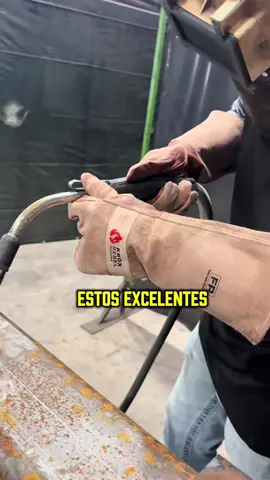 Welding Gloves 🔥 #welding #welder #weldinglife #refinery #weld 