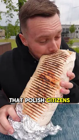 Poles eats 5 million kebabs every day 😱#poland #warsaw #erasmus #wroclaw #polska 
