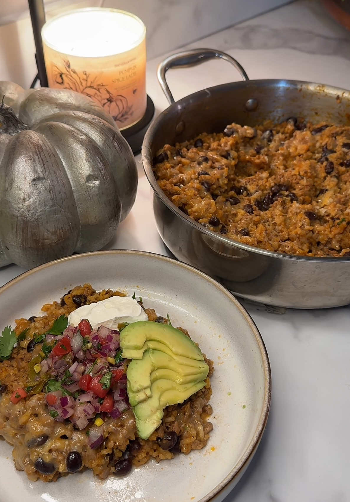 30 minute one pan taco skillet 🌮😋 so easy and customizable  1/2 red onion 1 lb ground turkey 2 tbs tomato paste  Taco seasoning  1 cup white rice 2 cups chicken broth  1/4 cup cheese  #dinner #DinnerIdeas #EasyRecipe #recipes #skillet 