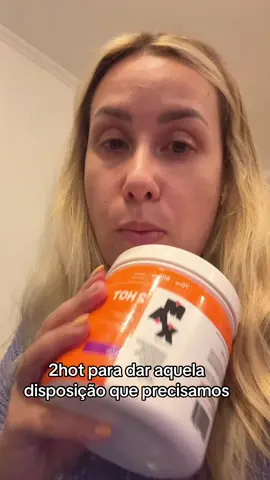 Usando o 2hot maxtitanium para dar aquele foco e energia que agente merece… Amo muito… #2hot #maxtitanium #termo #foco 