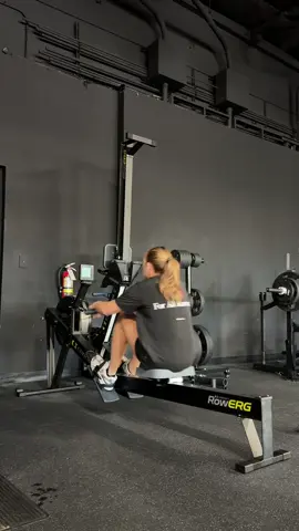 Conditioning chefs kiss #Fitness #fitnesstips #fitnessmotivaton #personaltrainervegas 