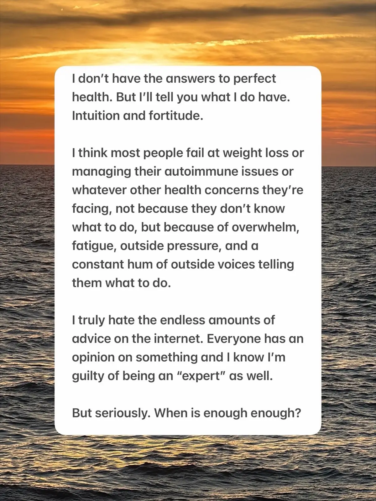 I think we can all agree that the internet is a confusing and often overwhelming place to be.  And when it comes choosing a coach, I’ve never gone with someone who “had all the answers” or the degrees.  Lived experience has helped me MUCH more than a degree.  It’s helped me feel safe, cared for and seen. And when I’m operating from a place of calm and ease, my body stops clenching and I actually feel better.  Crazy town, right?! #guthealth #autoimmunedisease #healthcoach #thyroidhealth #autoimmunehealing 