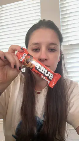 Trying the chocolate peanut butter built bar #builtbar #proteinbar #foodreview 
