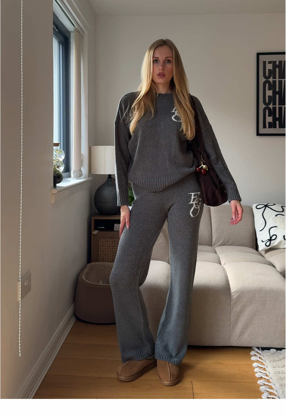 Get dressed to run errands with me 🤍  #loungewear#casualoutfit#womentracksuit#fallfashion#winterfashion