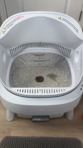 I don’t trust any other automatic litter box #cats #catlitter #litterbox #petpivot #tiktokshopcreatorpicks 